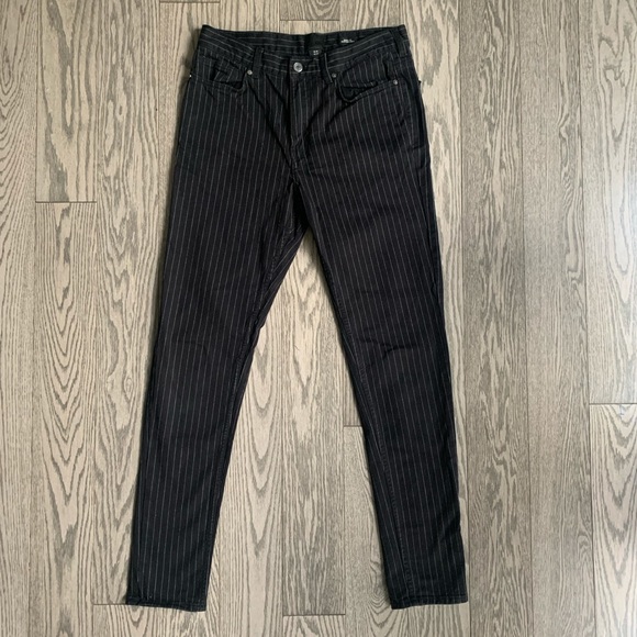 H&M Pants💜⛄️🎄❄️🎁 - Picture 5 of 5